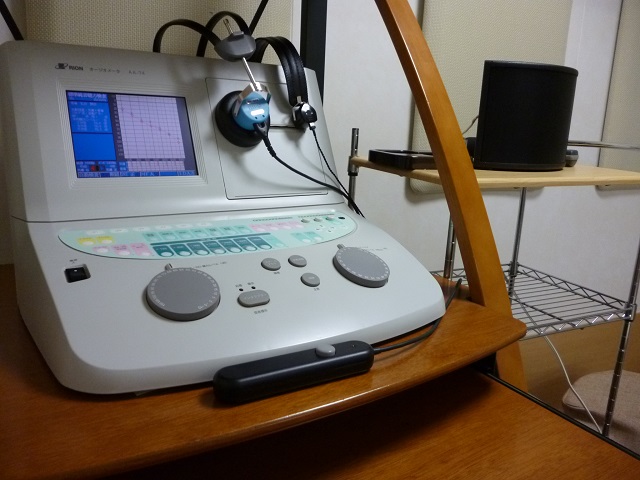 補聴器周波数特性検査装置　リオン製